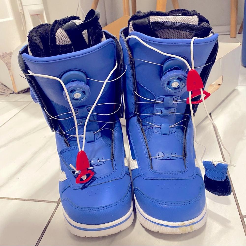 Vans snowboard boots. Women Sz9 - Picture 11 of 15